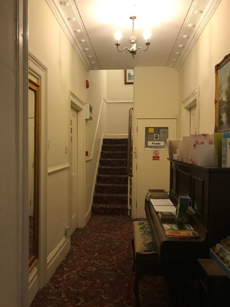 Manor Lodge Guesthouse Keynsham Dış mekan fotoğraf